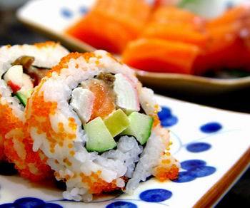 寿司的制作方法和过程用什么米饭 wKgBm04ZBlLjlAapAABSM5vsXDA39.jpeg?imageView2%2F2%2Fw%2F600%2Fh%2F600%2Fq%2F90