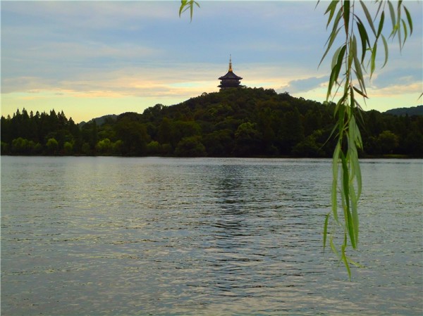 西湖十一游玩攻略,西湖景区十一