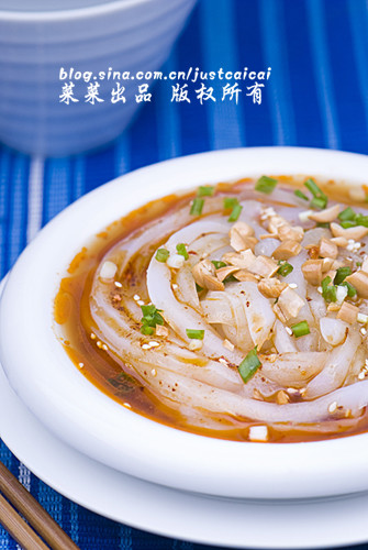 咋样做凉粉才能做得好吃 wKgBm04WyeXINxETAALoThSPJwg24.jpeg?imageView2%2F2%2Fw%2F680%2Fq%2F90%7CimageMogr2%2Fstrip%2Fquality%2F90