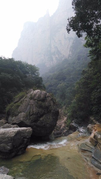 晚上的云台山 wKgBZ1kNhzeAdT5MAAfUtoKPXlU69.jpeg?imageView2%2F2%2Fw%2F600%2Fh%2F600%2Fq%2F90