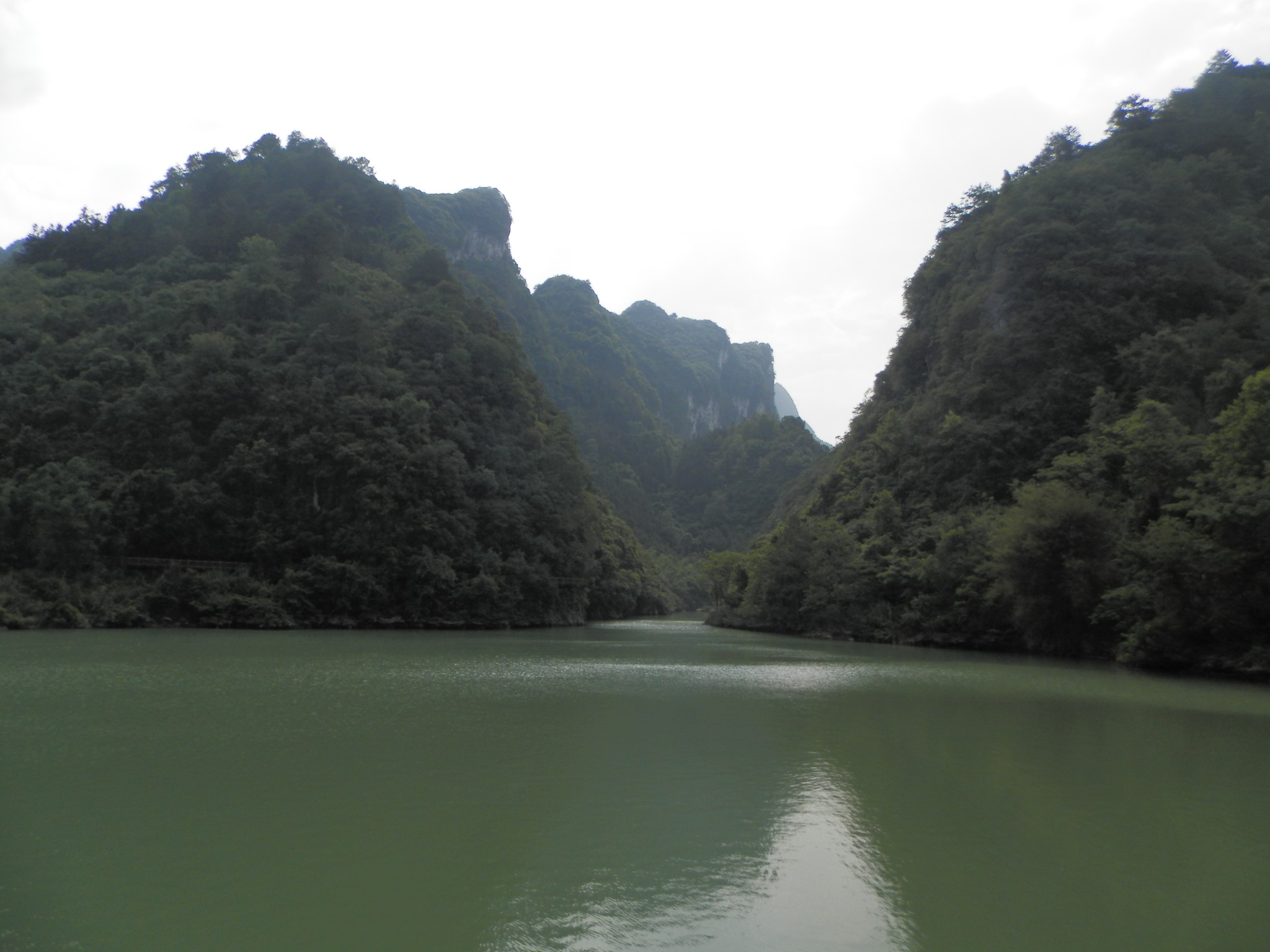 荔波县有多少人口_荔波至王蒙公路沿线的移民新村 梦柳布依族小镇(3)