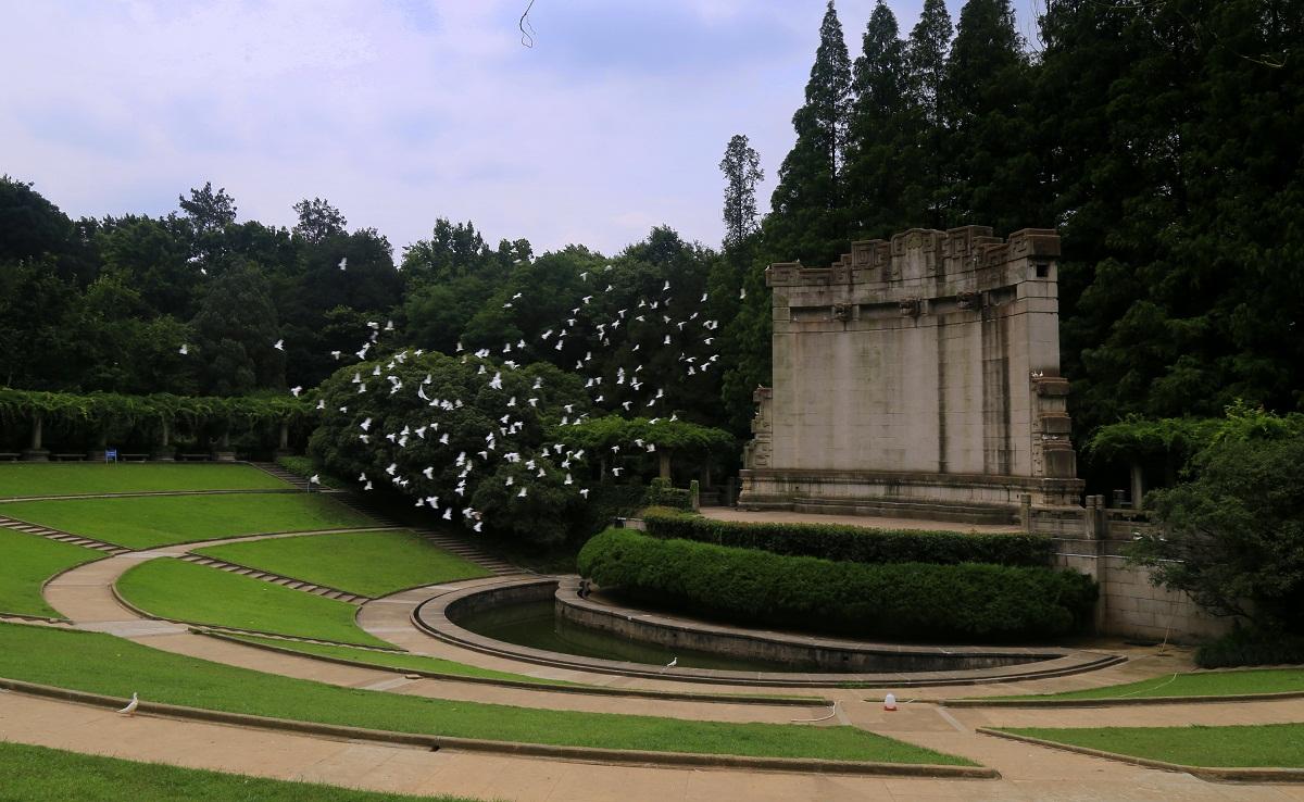 梅花节门票(可选钟山风景名胜区套票明孝陵 灵谷寺 音乐台 美龄宫)