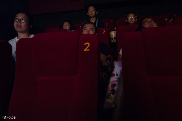 无忧无虑电影免费 wKgBZ1m6kruAXpzDAAVfbqk5Q4o43.jpeg?imageView2%2F2%2Fw%2F600%2Fh%2F600%2Fq%2F90