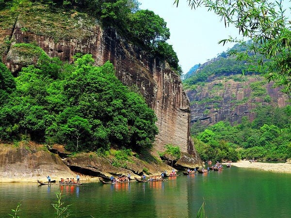 介绍武夷山的山 wKgBZ1nYzLCAHEZ7AALPEDv5WWo19.jpeg?imageView2%2F2%2Fw%2F600%2Fh%2F600%2Fq%2F90