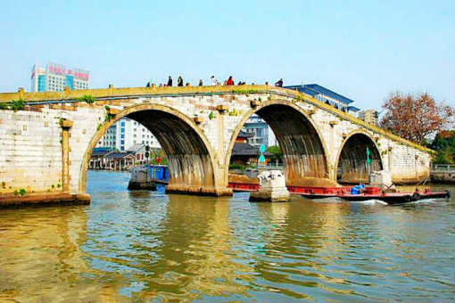 西湖游船最新活动 wKgBZ1miqAGAVwBOAAEY75DV9zY97.jpeg?imageView2%2F2%2Fw%2F510%2Fh%2F8000%2Fq%2F100