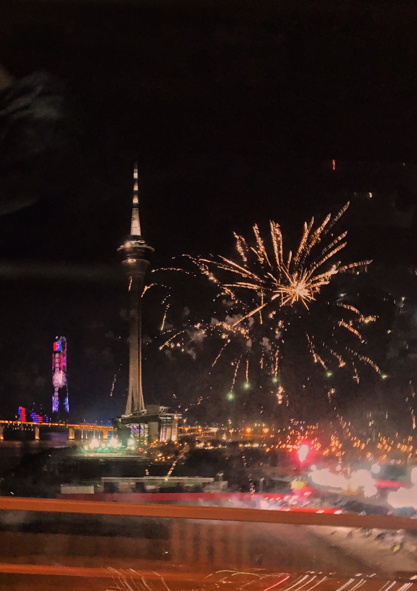 wKgBZ1jmH_uALRHbAAj-MRRl6Qc05.jpeg?imageView2%2F2%2Fw%2F600%2Fh%2F600%2Fq%2F90