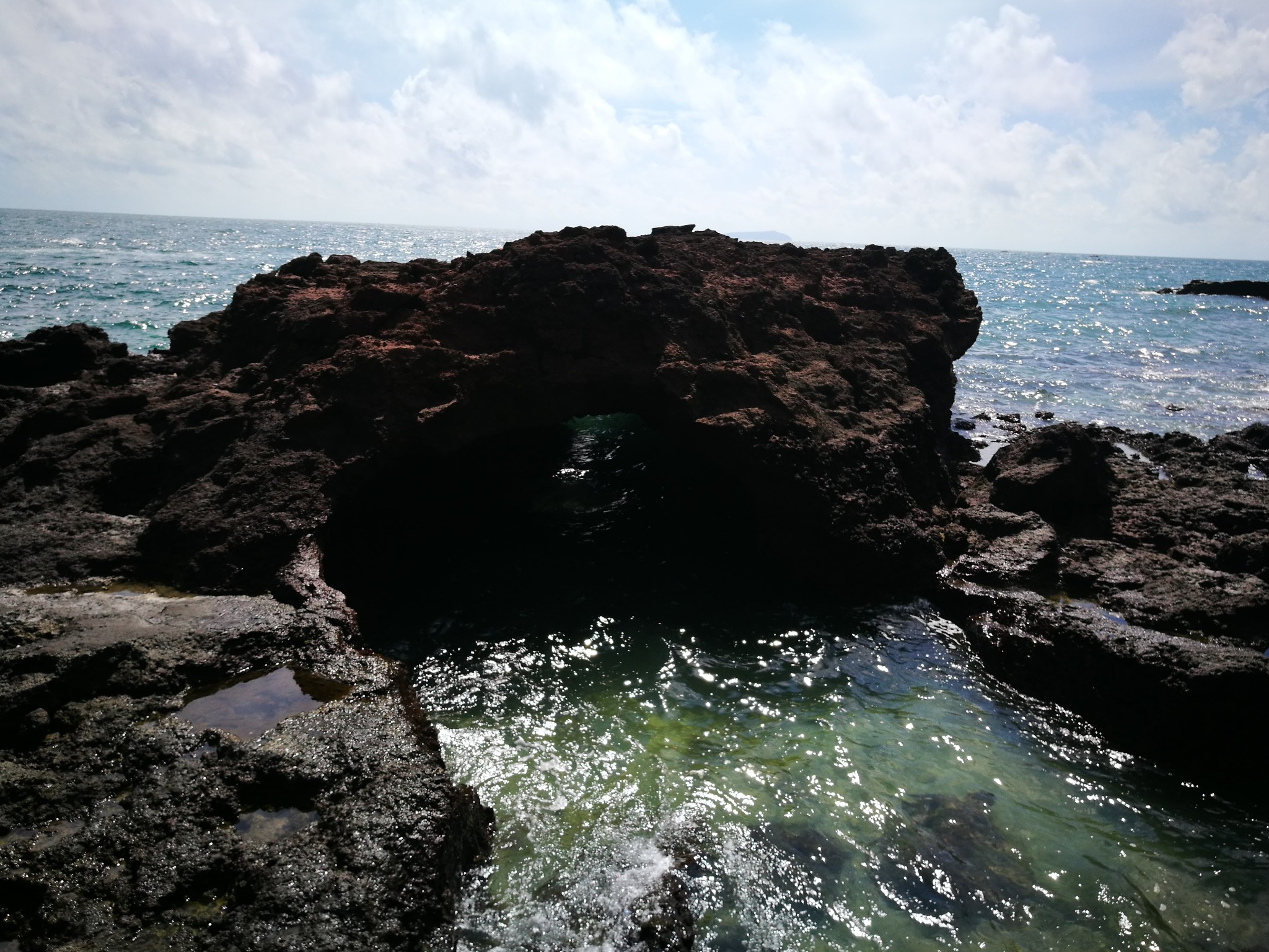 鳄鱼山火山公园        