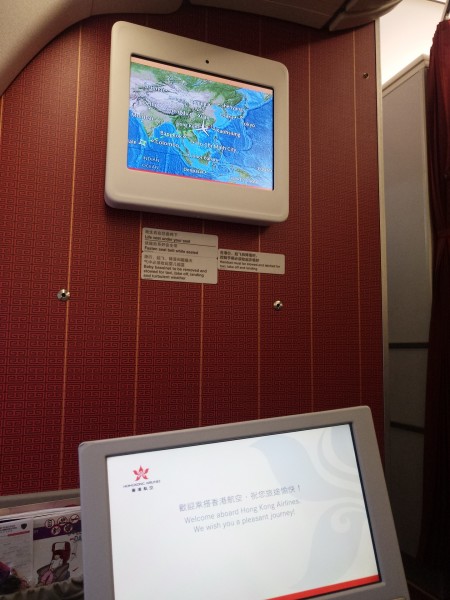 什么时候可以办理柜台值机 wKgBEFqqLiuAe5h9AAsziv-KpW413.jpeg?imageView2%2F2%2Fw%2F600%2Fh%2F600%2Fq%2F90