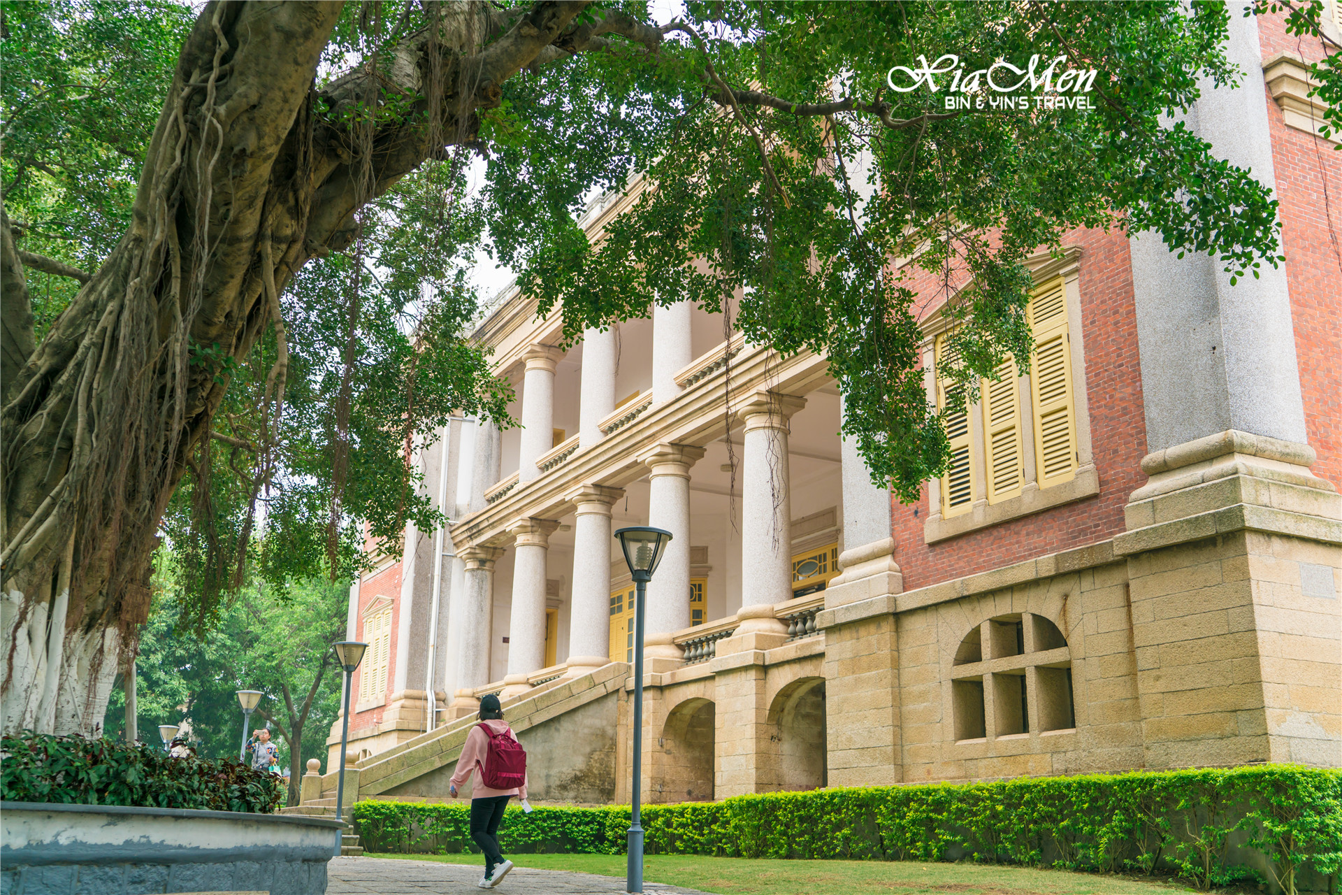 查看鼓浪屿必打卡的网红景点推荐