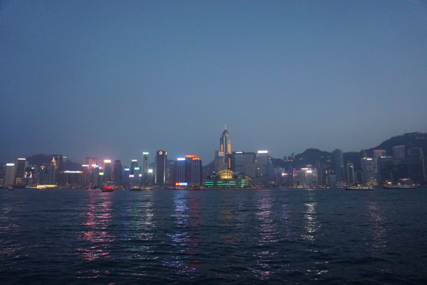 香港节日假期都有哪些 wKgBEFroequAaINMAAdoIP3yPHE88.jpeg?imageView2%2F2%2Fw%2F600%2Fh%2F600%2Fq%2F90