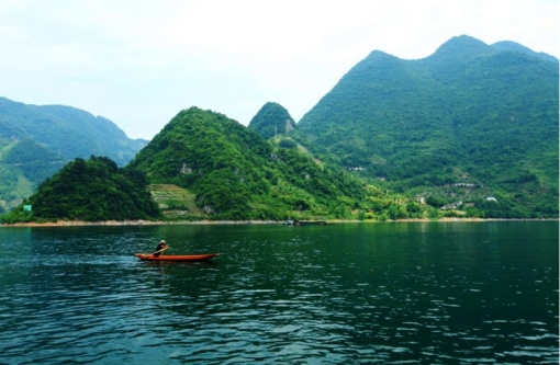 旅游景点推荐湖北三峡 wKgBEFpVtTWADY3tAASY0CRkH1035.jpeg?imageView2%2F2%2Fw%2F510%2Fh%2F8000%2Fq%2F100