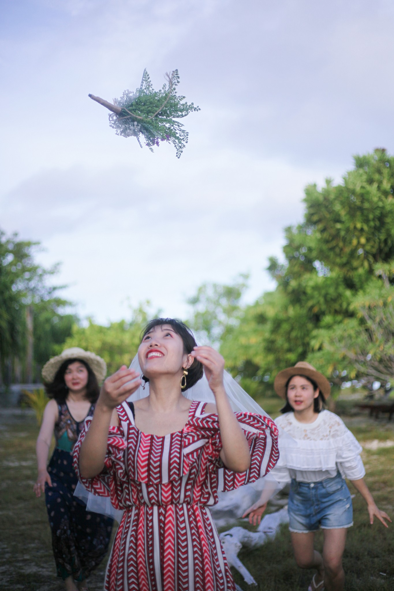 瑶族婚纱_瑶族服饰(3)