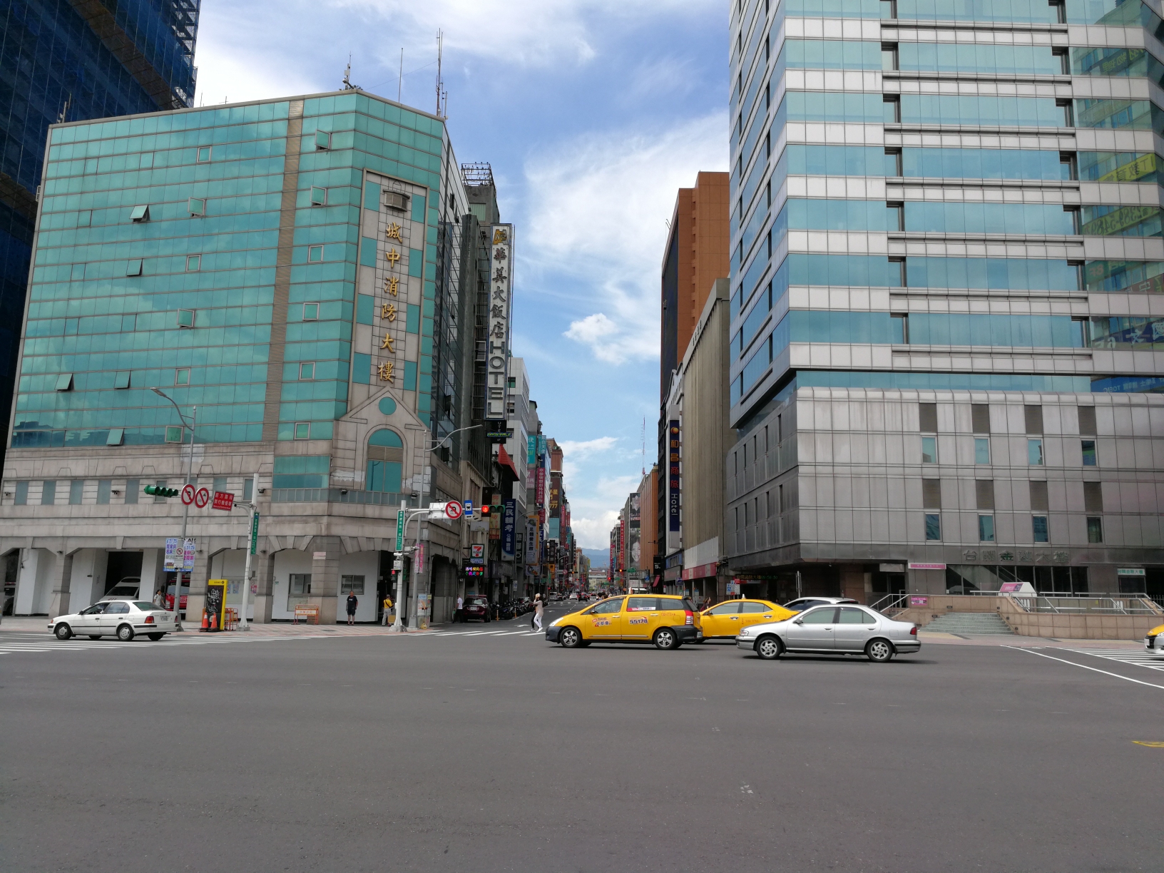 wKgBEFs6Q4mAdwYoABQ7EBYVOQ017.jpeg?imageView2%2F2%2Fw%2F600%2Fh%2F600%2Fq%2F90