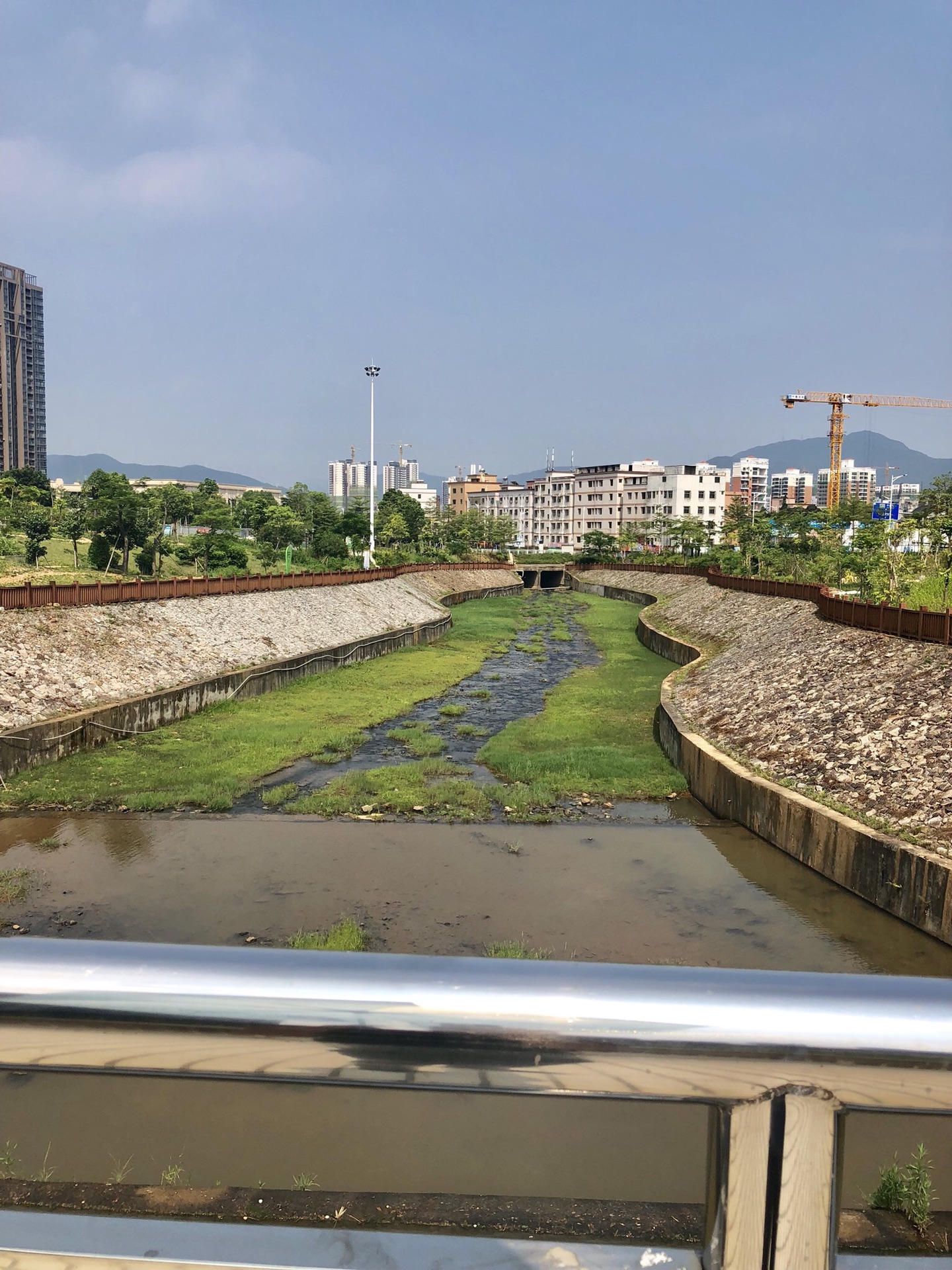 深圳大鹏葵涌坝光新村