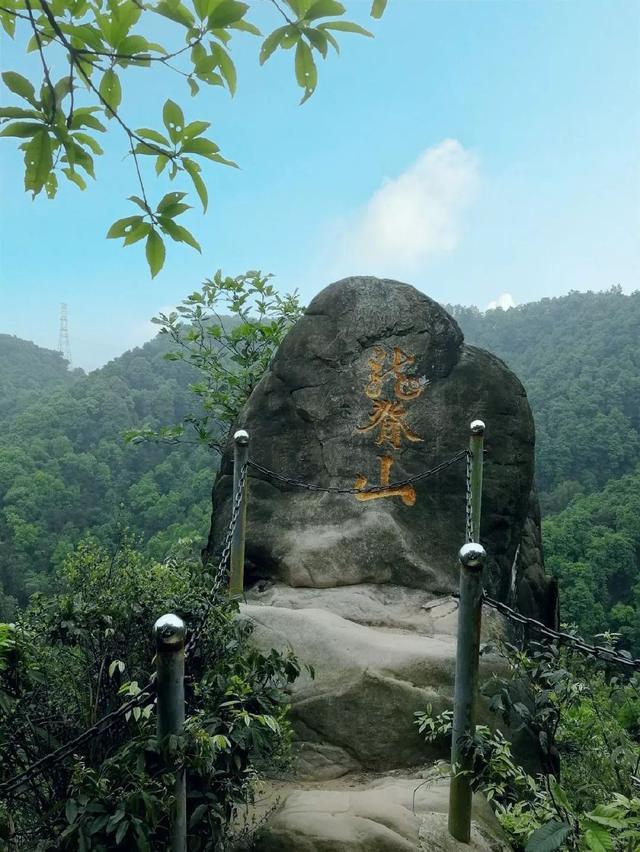 我想约你去爬龙脊山,重庆主城最佳登山地原来在工商大学