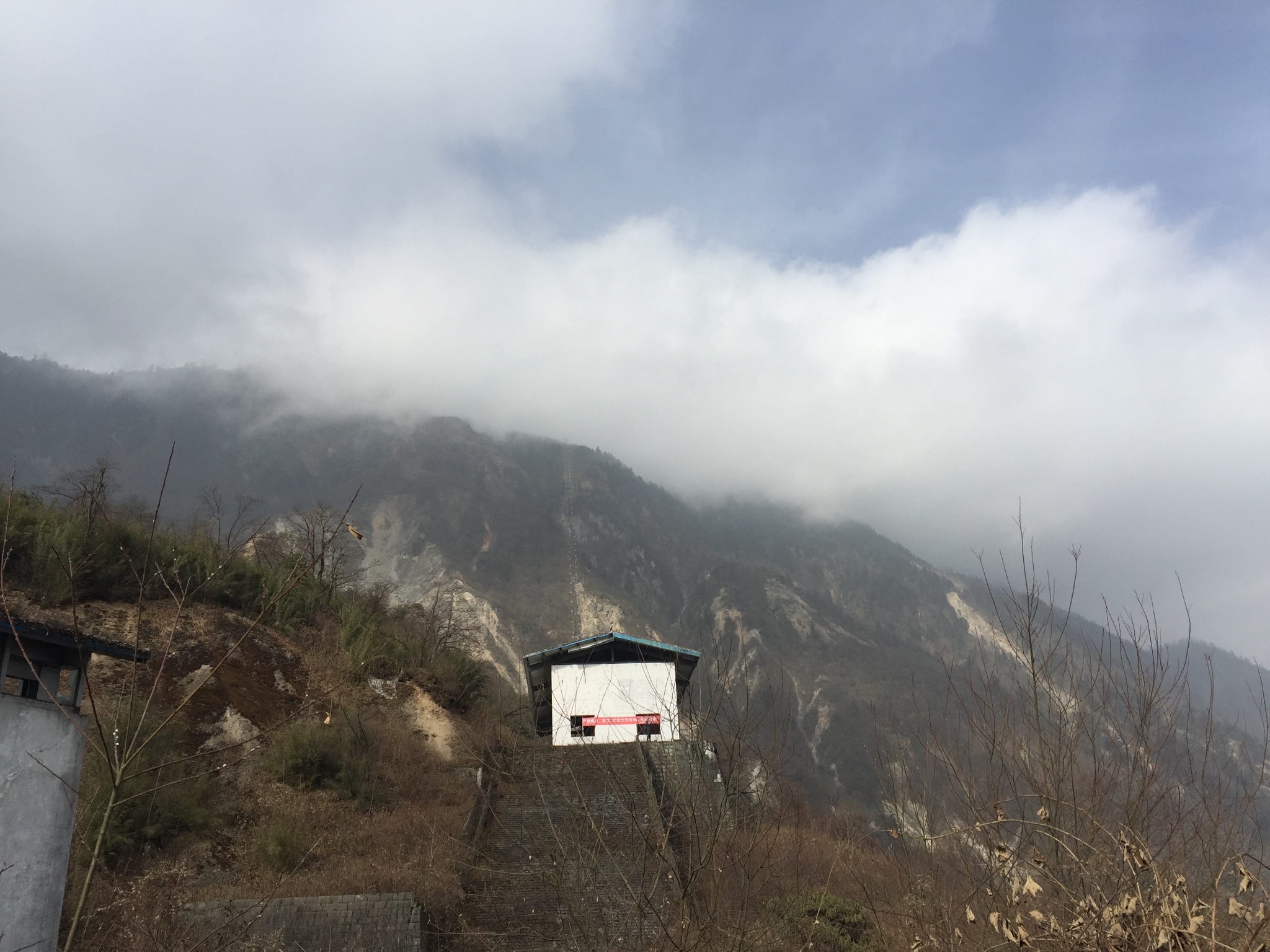 所有游记图片 129/442 什邡蓥华山风景区 什邡蓥华山风景名胜区以佛光