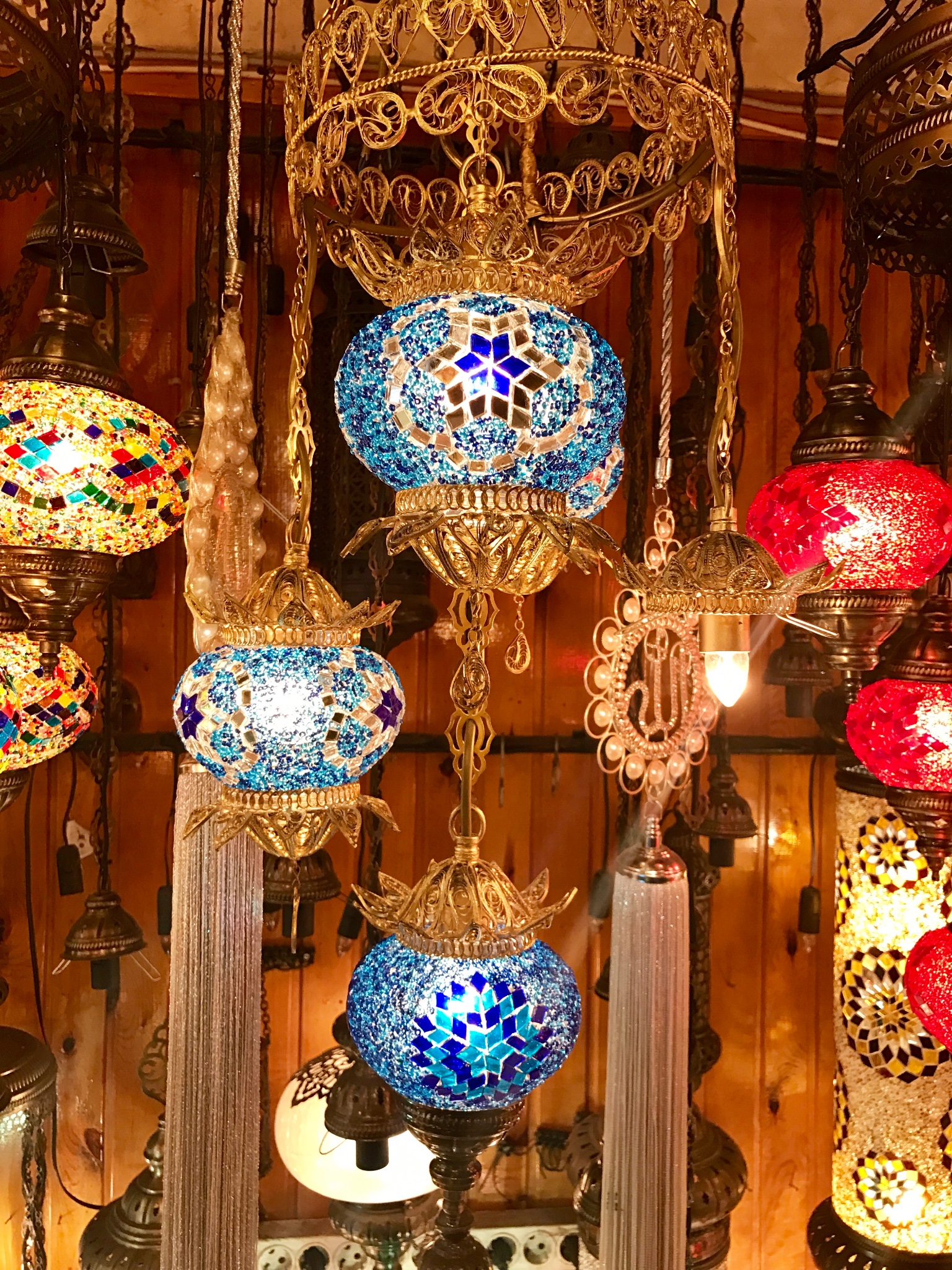 大榭街道gdp_夜晚街道图片(2)