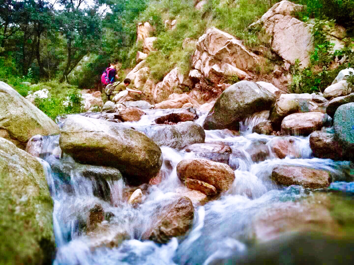 美丽的彩石溪,泰山旅游攻略 - 马蜂窝