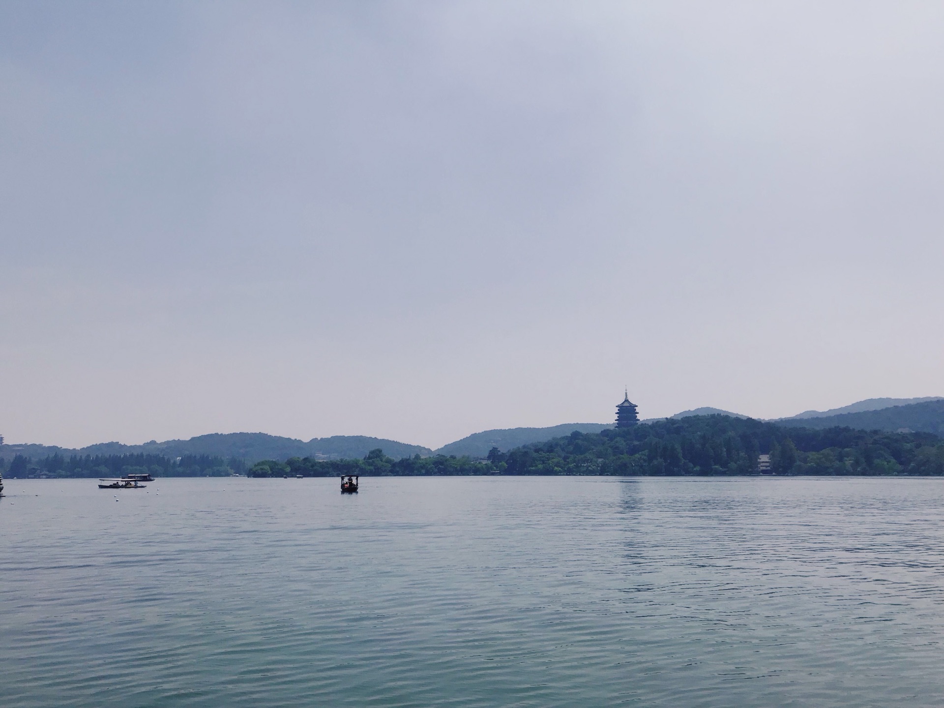 wKgED1u2E9WARcLYAAWJf8lXIGc18.jpeg?imageView2%2F2%2Fw%2F600%2Fh%2F600%2Fq%2F90