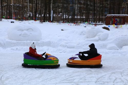 冰雪童话中国雪乡纯玩二日游(赠送雪圈/冰上碰碰车/雪地转转/东北