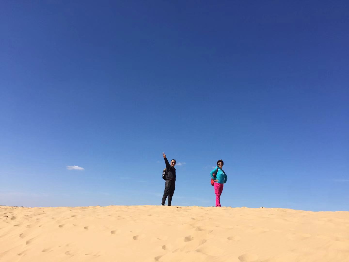 塔敏查干沙漠旅游景区      