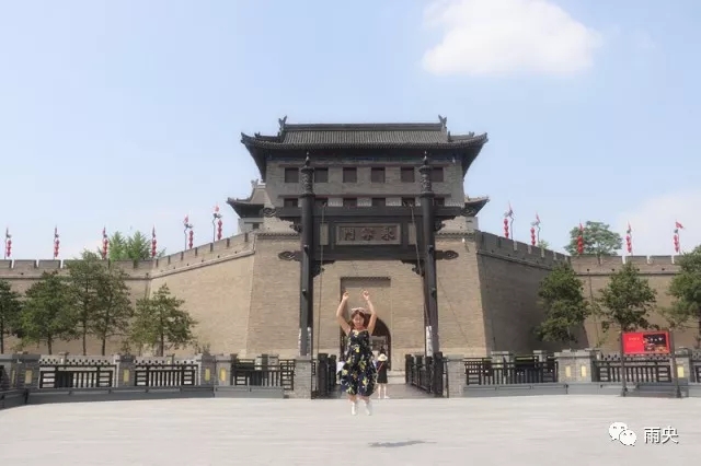 人均两千