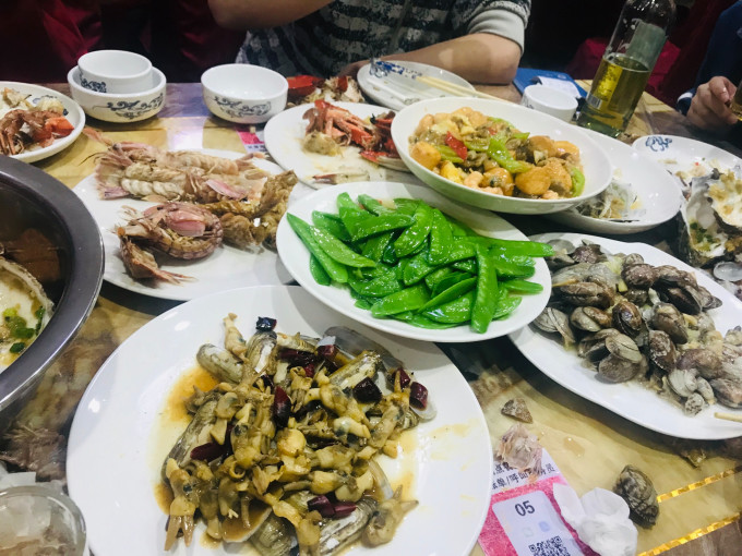 啥时候才能出去吃大餐 wKgEaVzSmnmAUCBkAAvuxqzR2R473.jpeg?imageView2%2F2%2Fw%2F680%2Fq%2F90%7CimageMogr2%2Fstrip%2Fquality%2F90