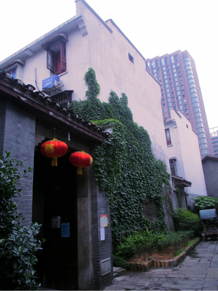 城正街人口_东汇城超市人口图片(3)
