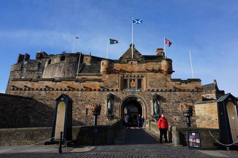 UK行程。在校学生申请签证~