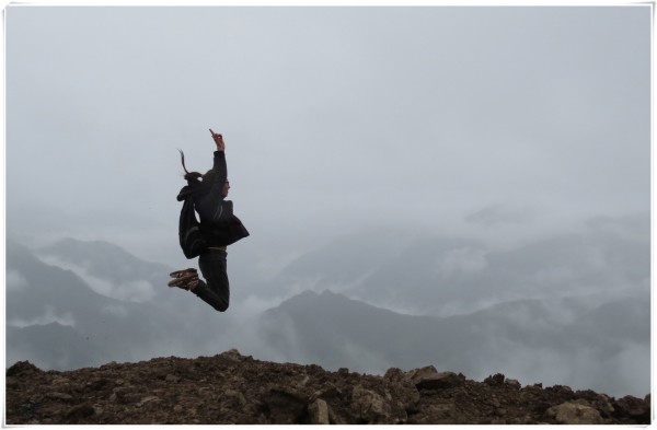 梦境迷雾,解析与母同行归途,天降衣物致车祸,梦中死伤之谜 梦境迷雾,解析与母同行归途,天降衣物致车祸,梦中死伤之谜