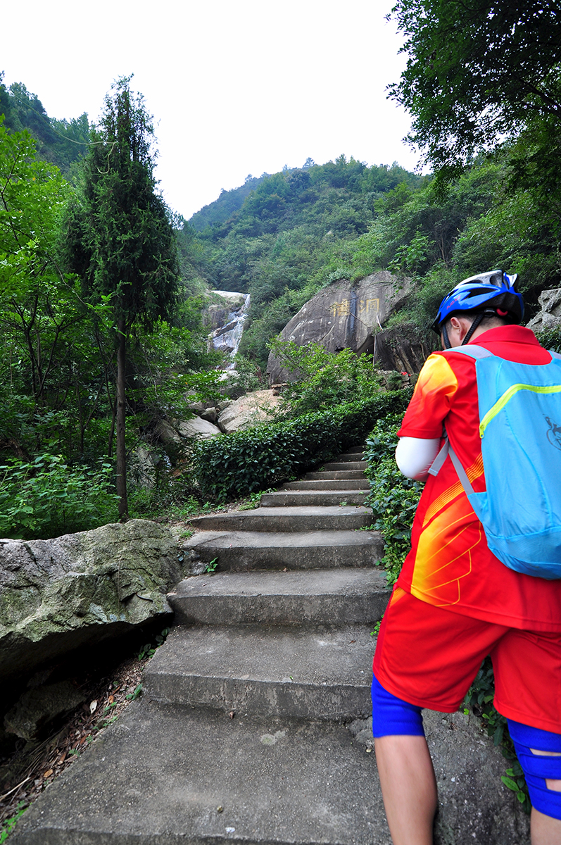 安徽桐城旅游:牯牛背水库风景区·檀香寺游记