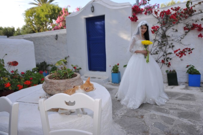 希腊婚纱_迪丽热巴希腊婚纱图片