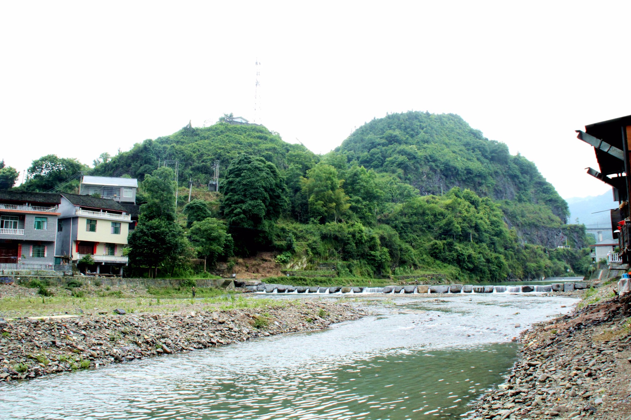 来安县人口土地面积_干裂的土地图片(2)