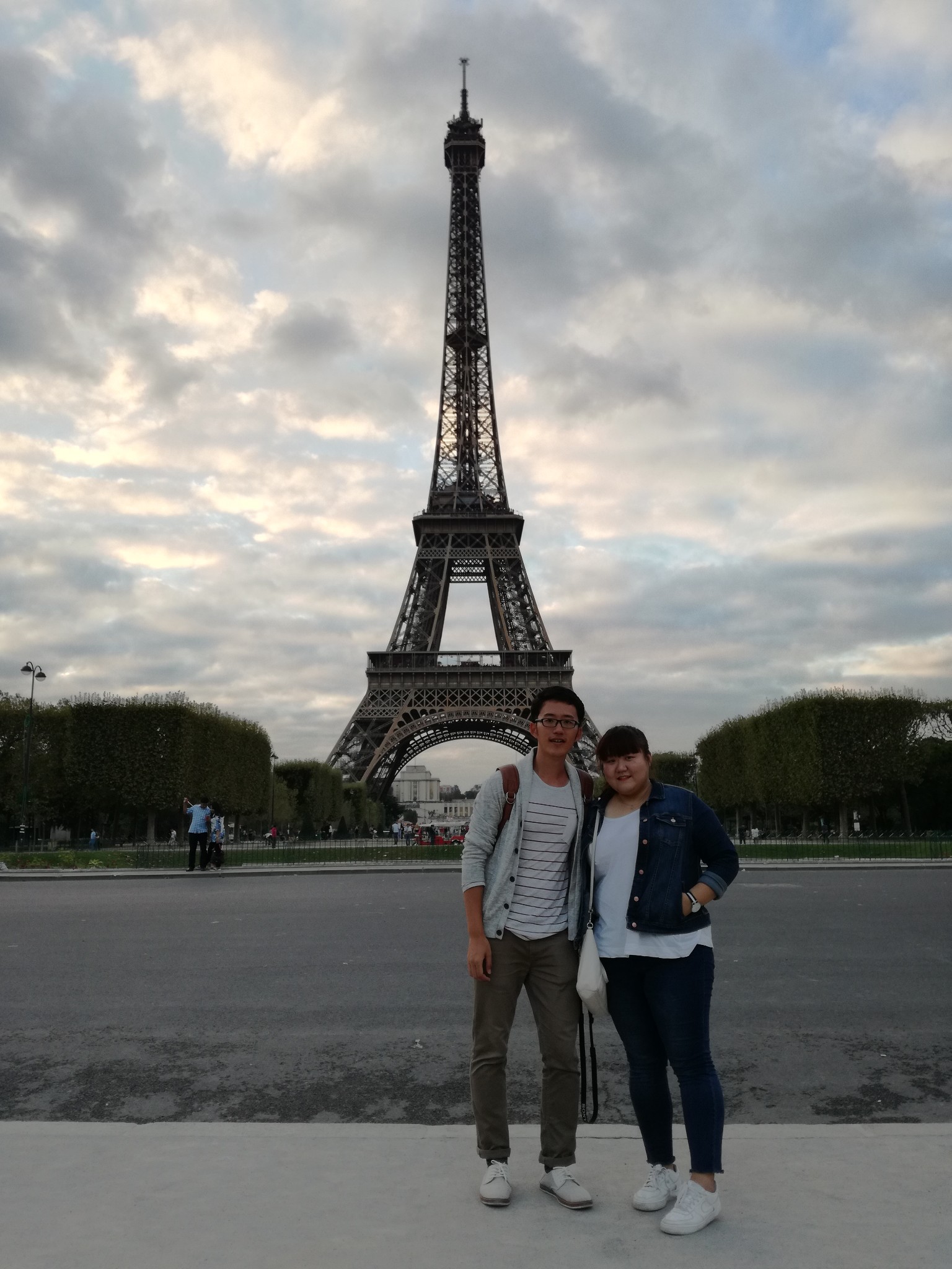 wKgBs1fhplCAdSsJAAftFxRMUrM16.jpeg?imageView2%2F2%2Fw%2F600%2Fh%2F600%2Fq%2F90%7Cimageslim