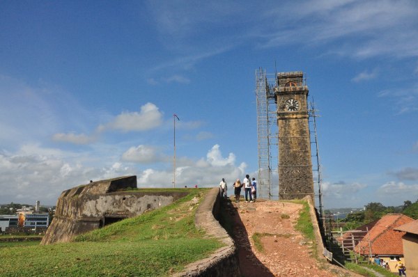 蓝色古堡案 wKgBs1dlWU2AQt0xAAC-AQMwGtQ97.jpeg?imageView2%2F2%2Fw%2F600%2Fh%2F600%2Fq%2F90