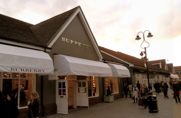 英国比斯特购物村bicester village扫货一日游 伦敦专车直达(中文导游