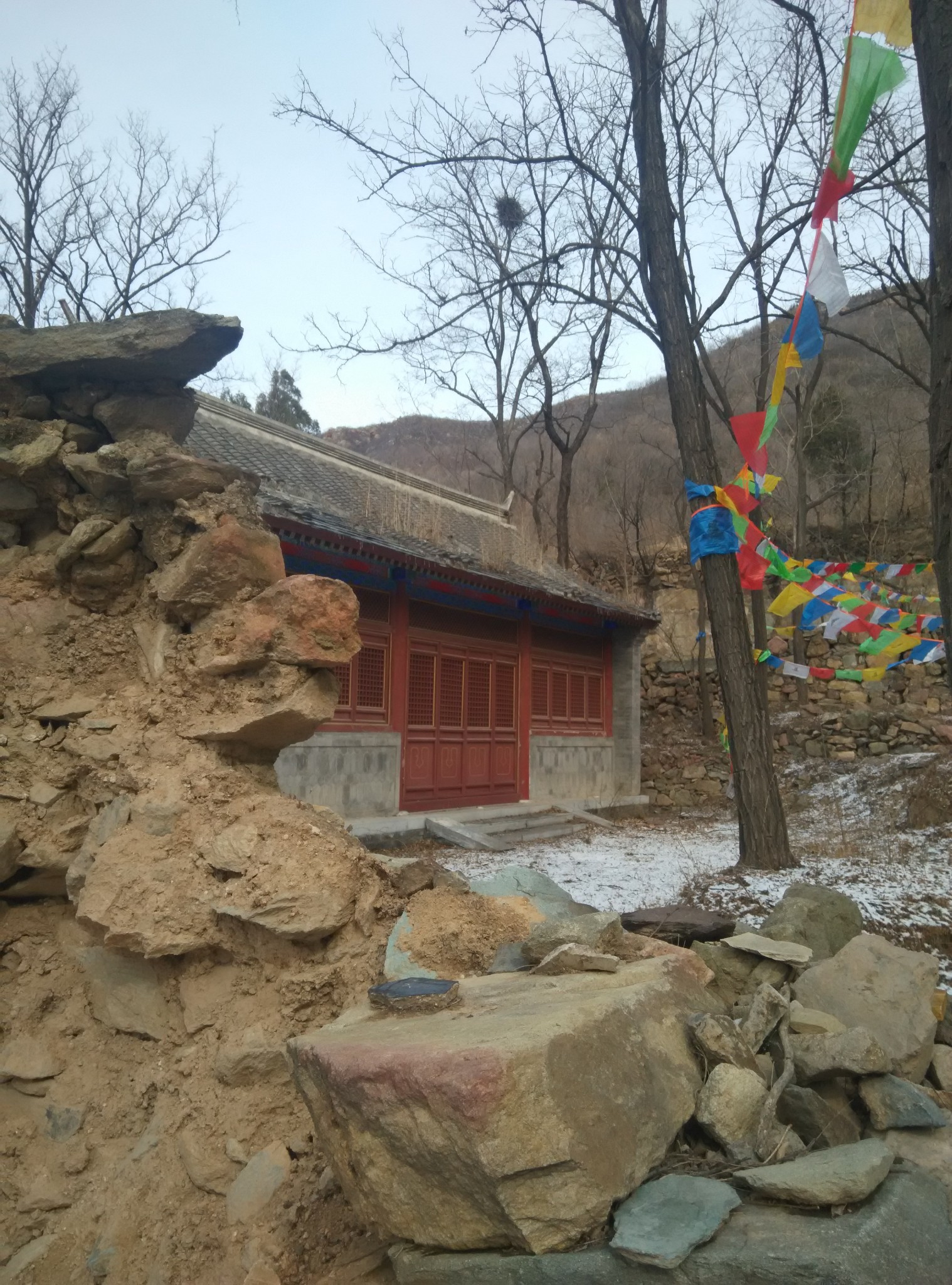 2016年2月13日正月初六一家人游玩桑峪村潭柘寺