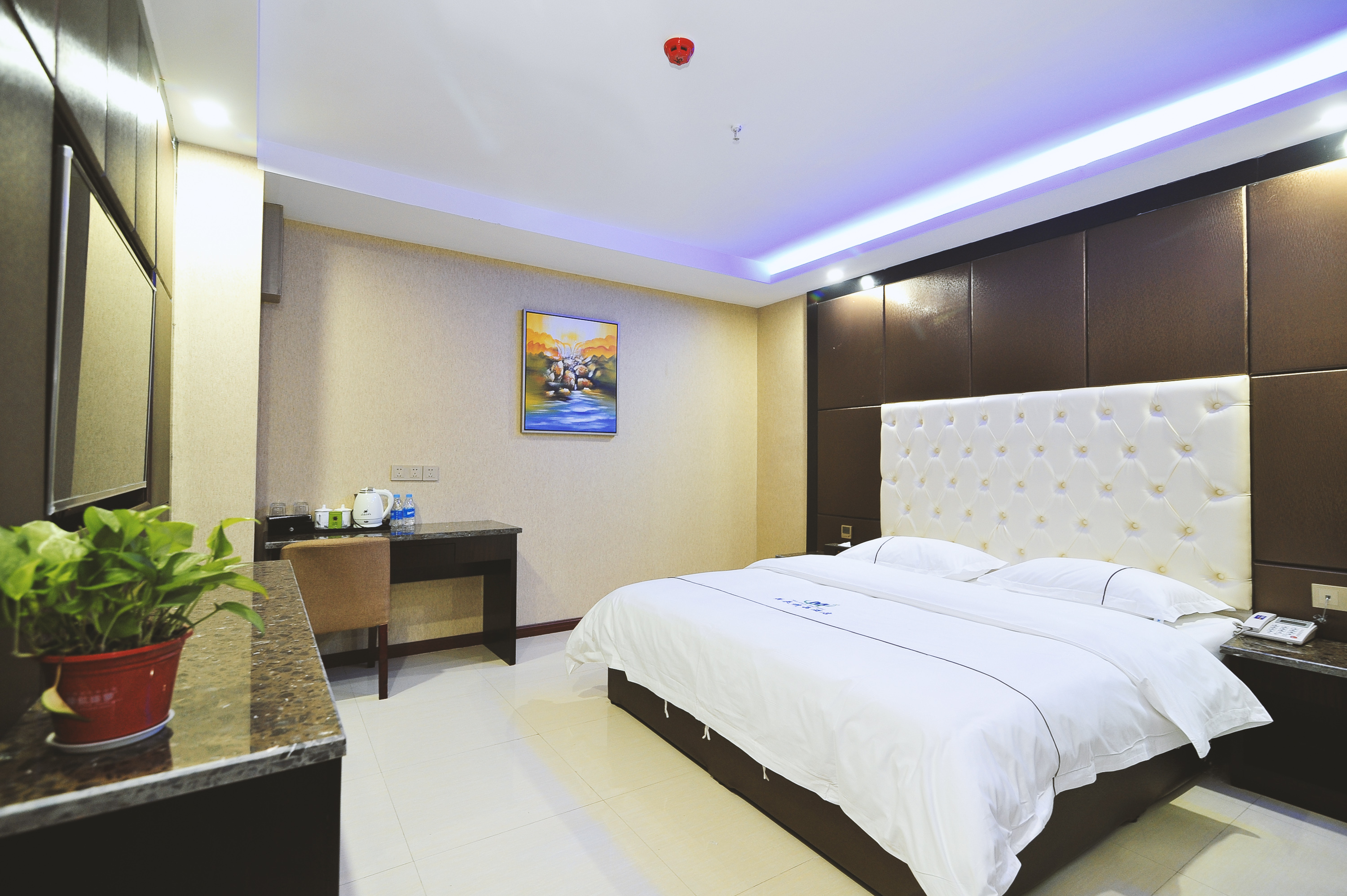 美辰精品酒店(贵阳会展城市行政中心店)