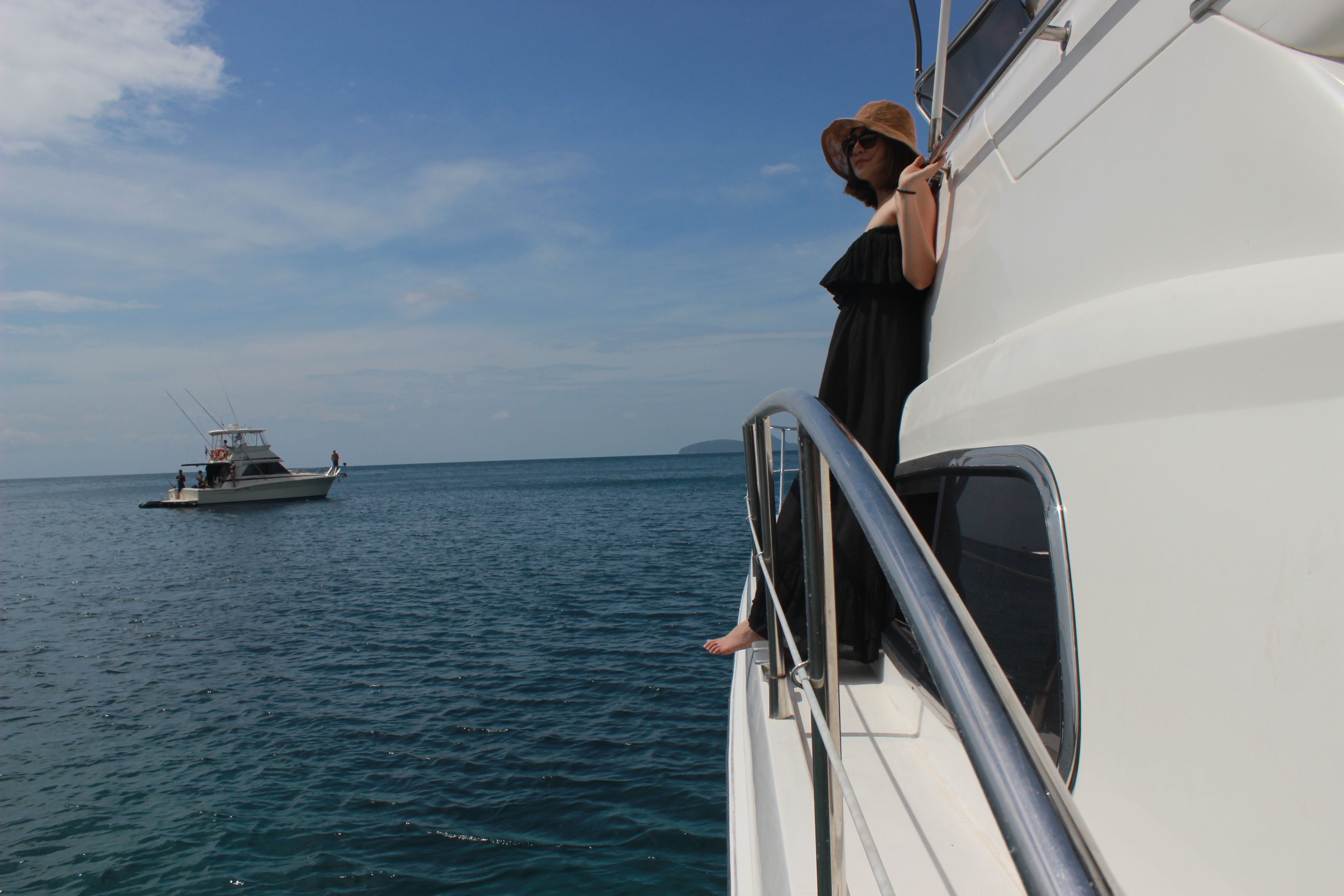 超值特价豪华游艇女神号皇帝岛珊瑚岛一日游