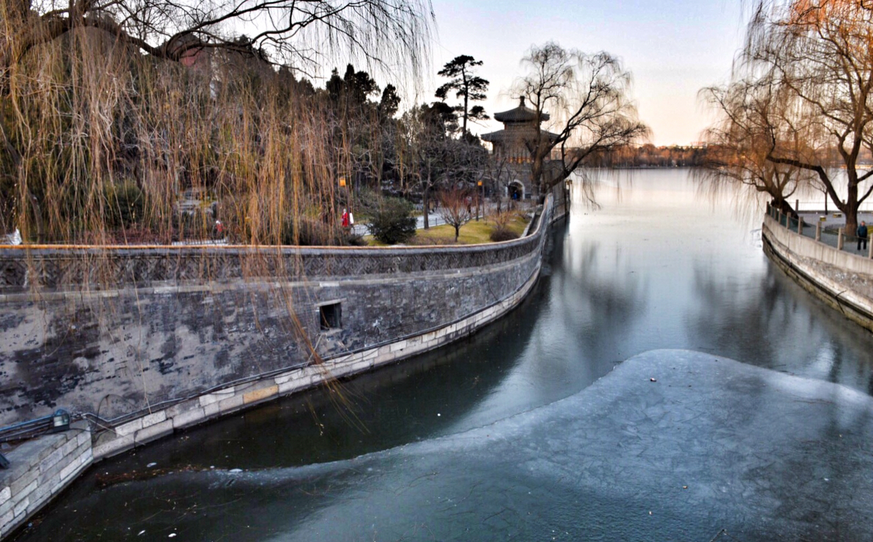 北海公園 走在橋上 突然發現 哎呦 角度不錯哦