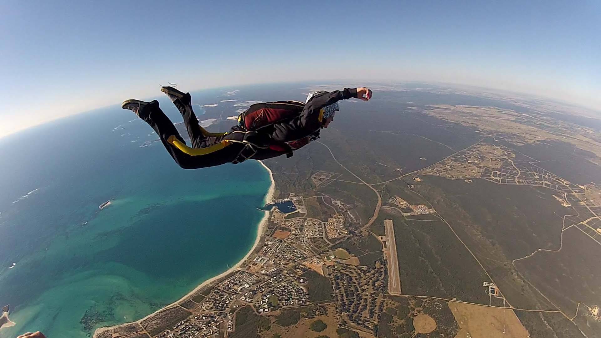 澳大利亚 凯恩斯 高空跳伞极限体验(专业教练放