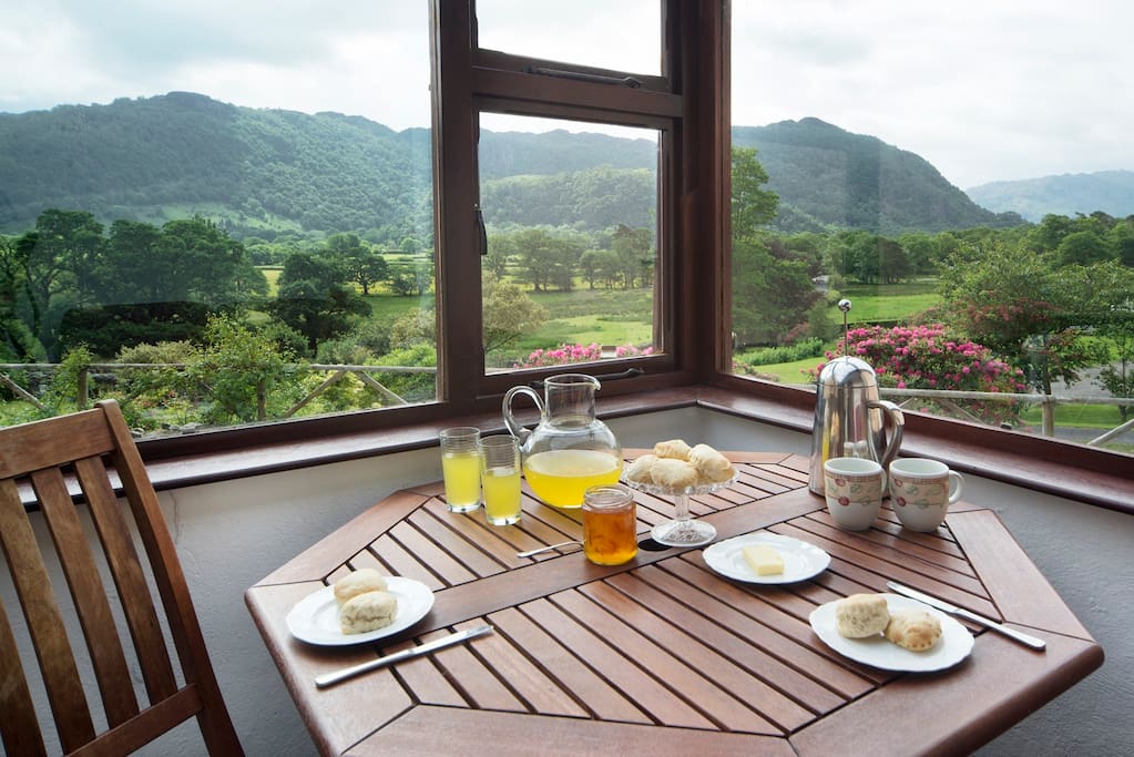 lakeland cottage with amazing views