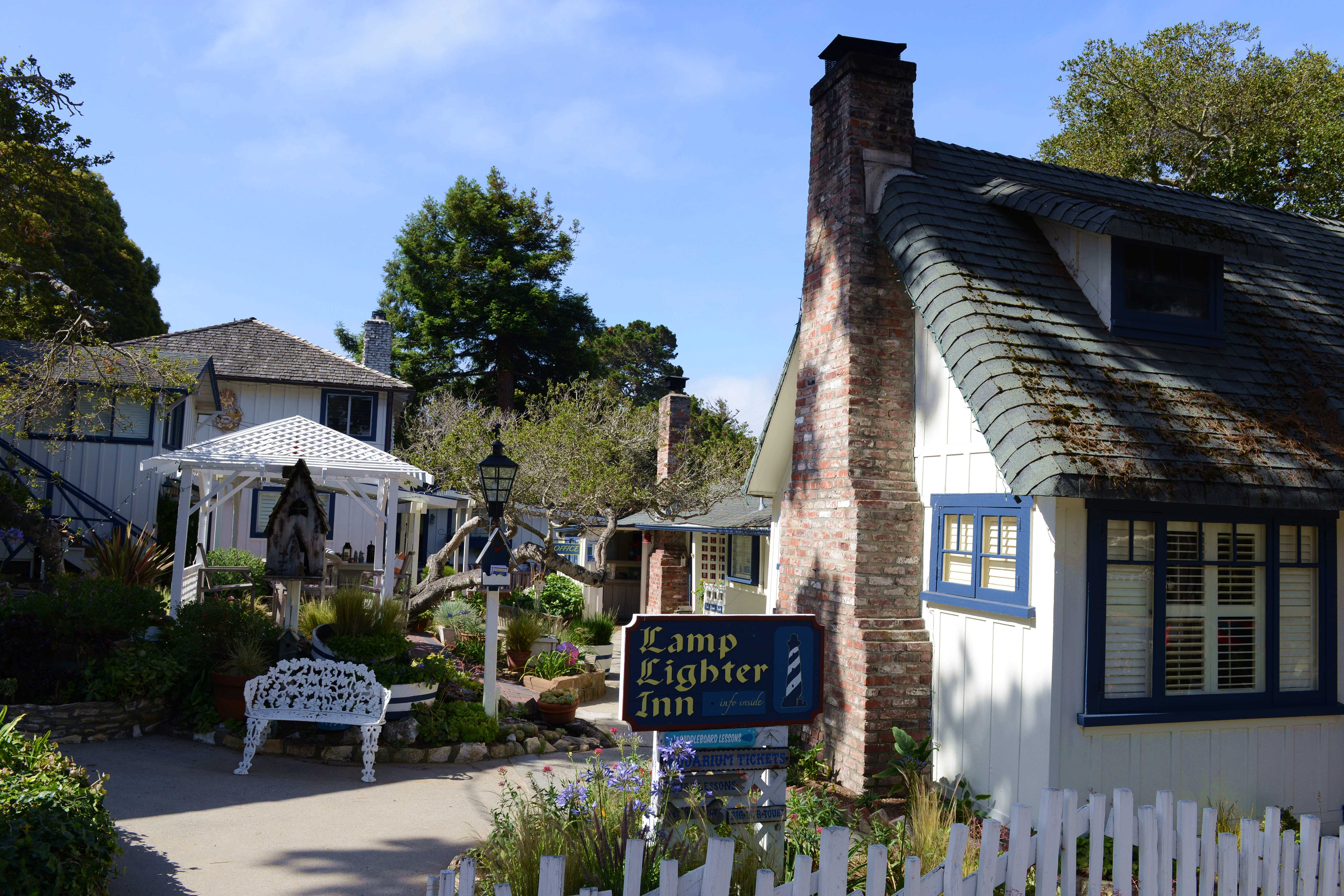 卡梅尔(carmel) 是美国蒙特利半岛一个精致的海滨文艺小镇,位于美国