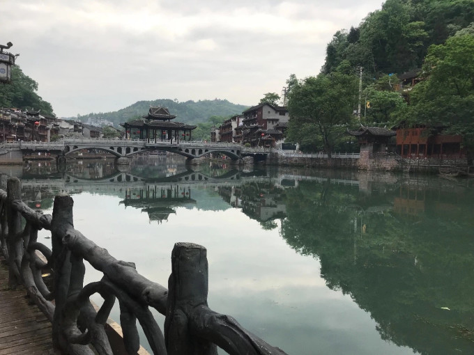 长沙旅游攻略4天4晚 wKgBEFsT4iOAHhwyAAW8jHUFBiI84.jpeg?imageView2%2F2%2Fw%2F680%2Fq%2F90%7CimageMogr2%2Fstrip%2Fquality%2F90