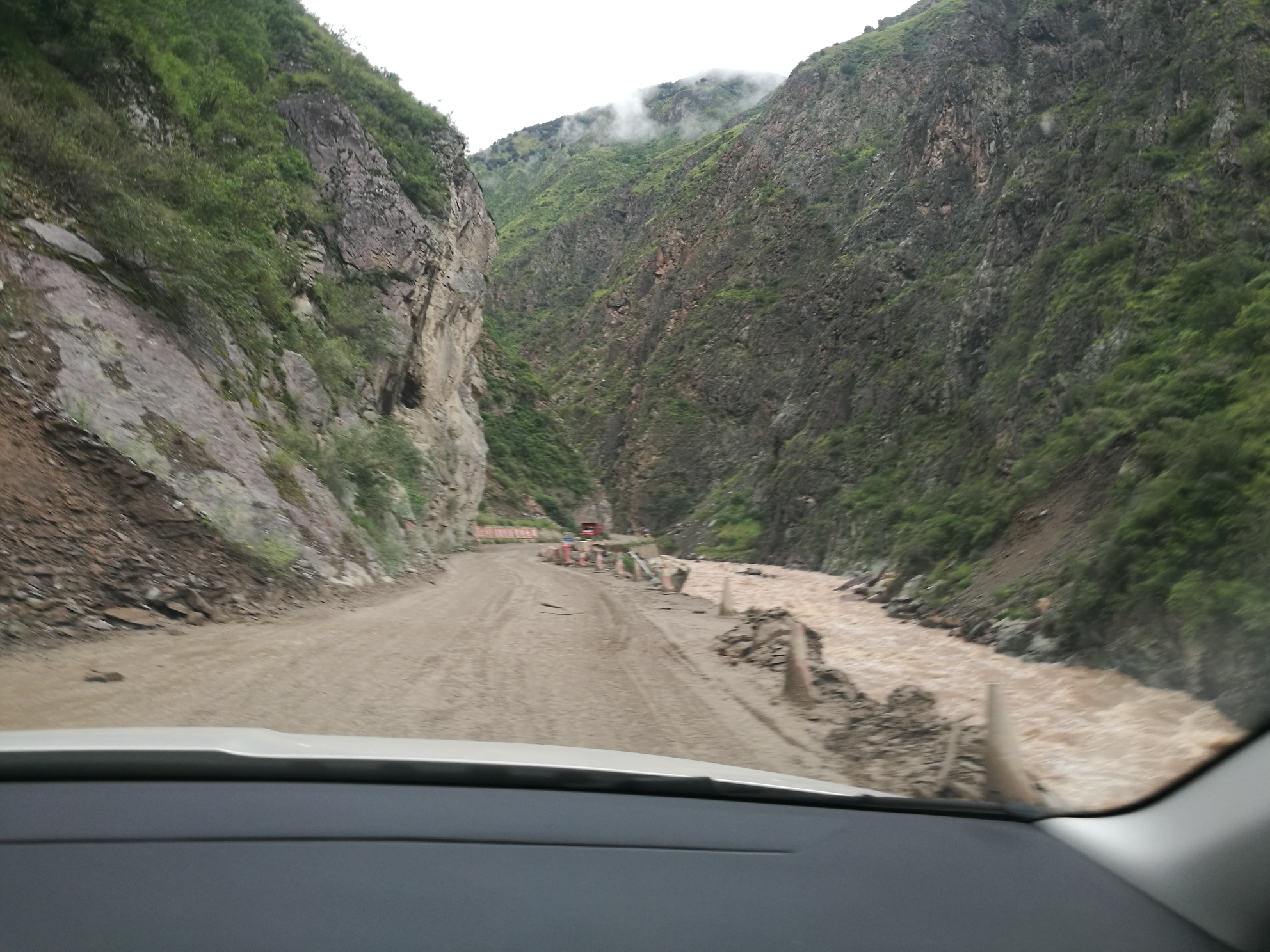 滇川公路,川藏线(理塘至芒康),滇藏线一路走来