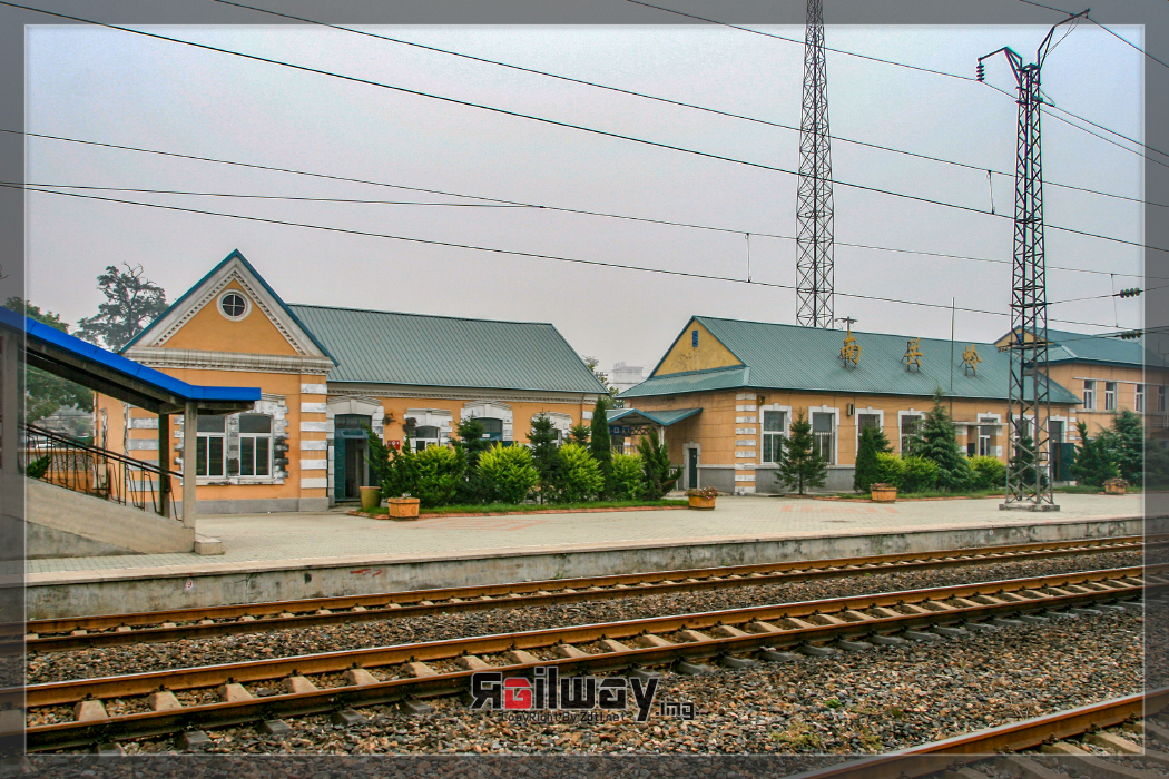 南关岭火车站