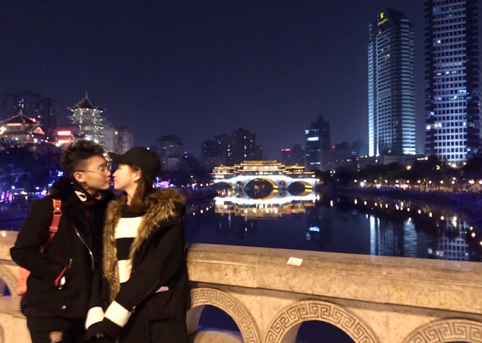 和你漫步在街头 wKgBEFpcobeARpjDAAZRe5pShaw22.jpeg?imageView2%2F2%2Fw%2F680%2Fq%2F90%7CimageMogr2%2Fstrip%2Fquality%2F90