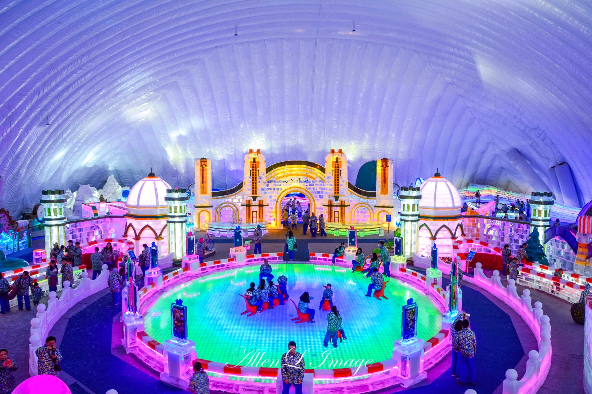 哈尔滨冰雪大世界主题乐园好玩吗,哈尔滨冰雪大世界主题乐园有什么