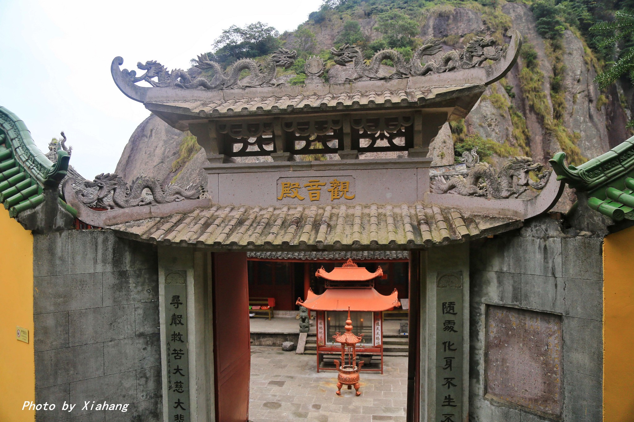 云霄寺位于 方山 顶仙 天门 处,因建于