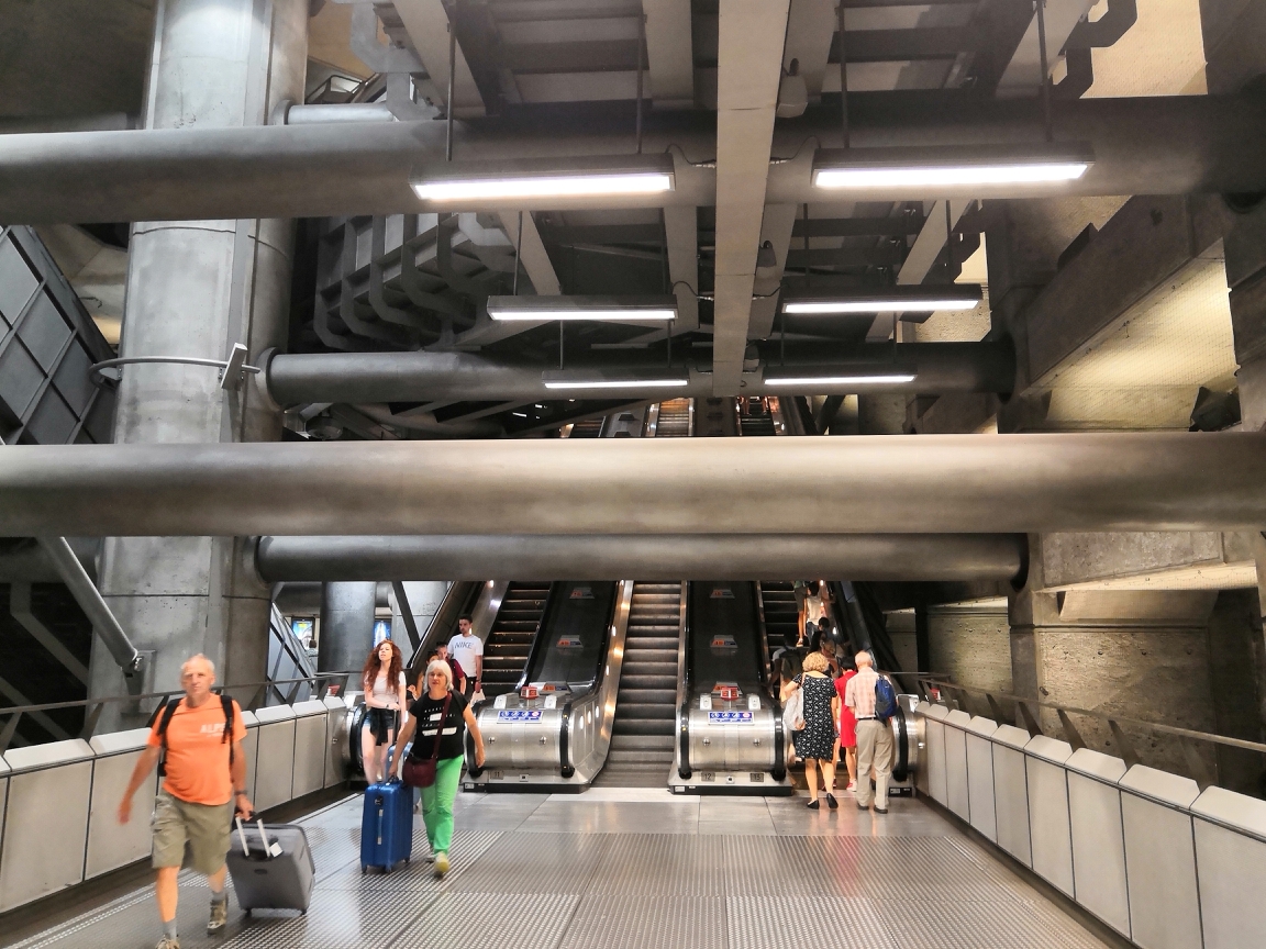 为什么选英国? 伦敦地铁 day 1 :8月3日  香港——伦敦